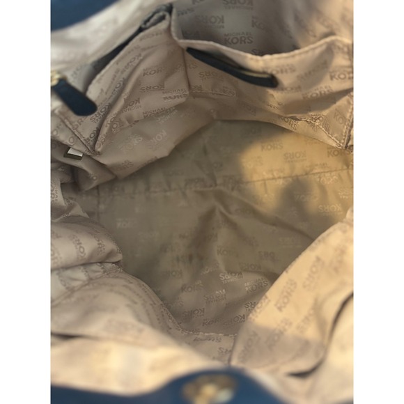 Michael Kors Delancy Navy Blue Pebbled Leather Studded Chain Hobo Shoulder Bag - Picture 7 of 10